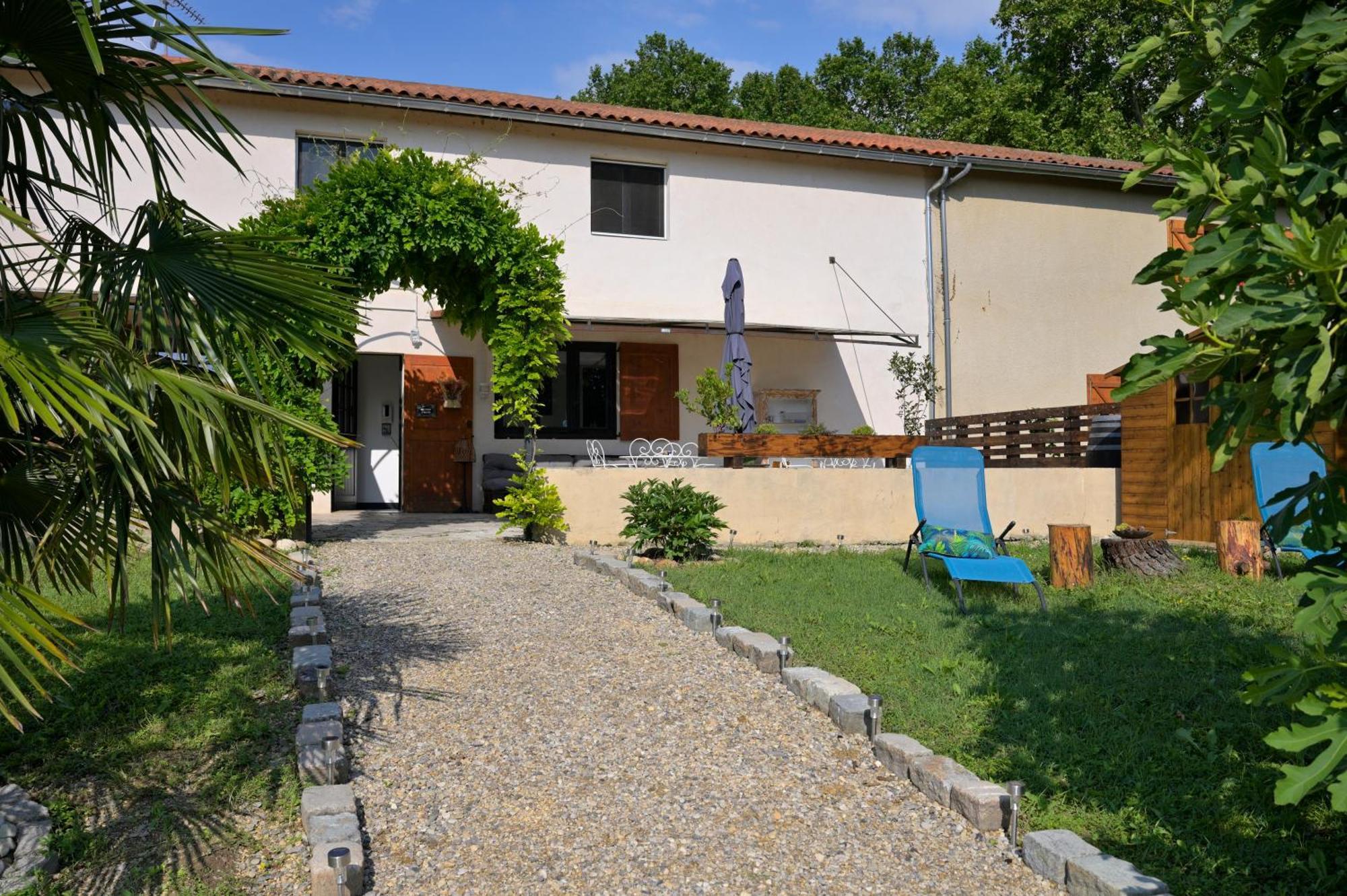 La bâtisse des Oves Le Péage-de-Roussillon Exterior foto
